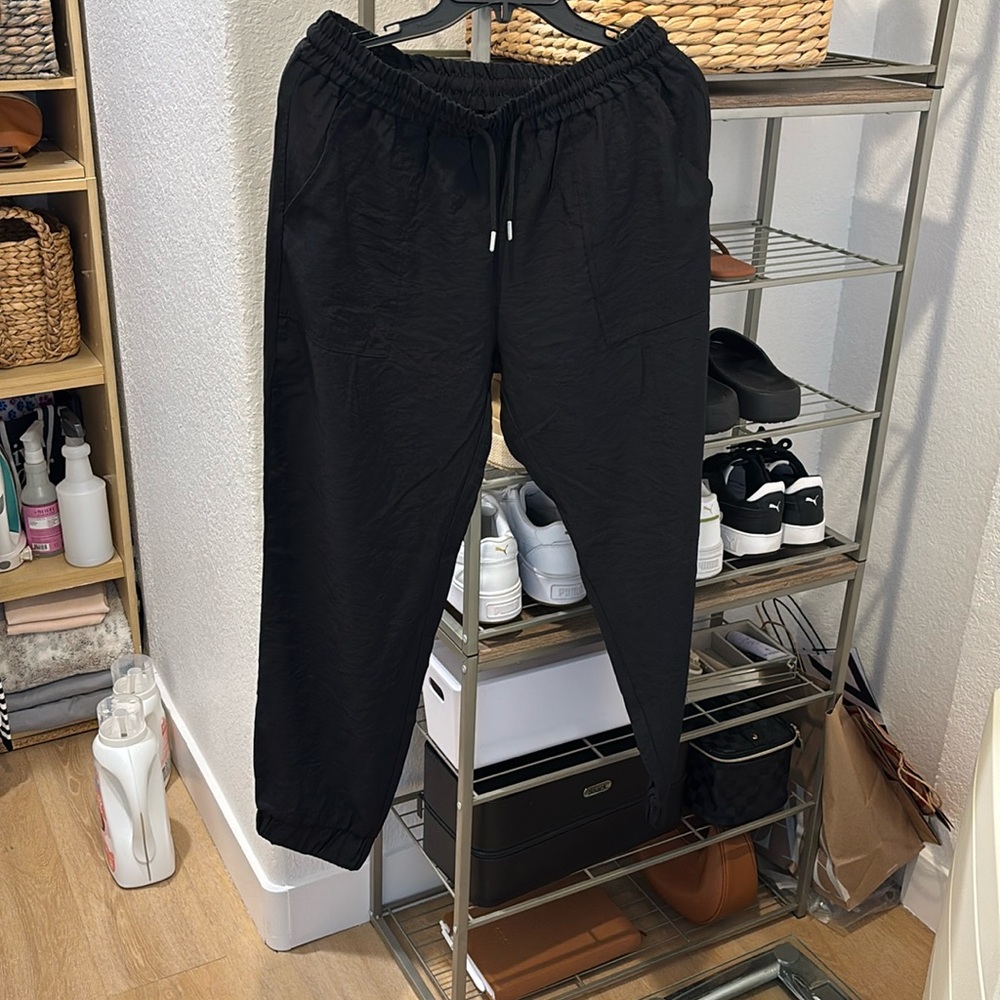 Black Zara joggers